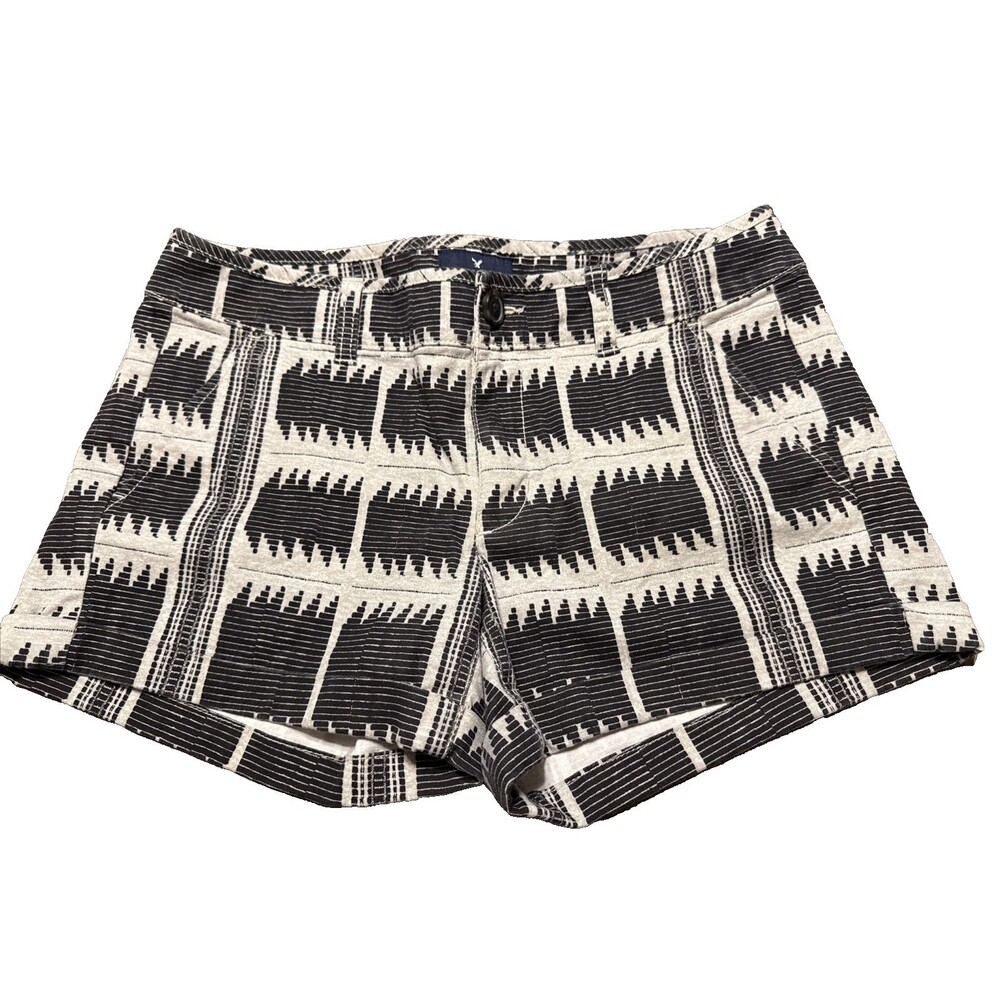 American Eagle Women's Chino Shorts Size 6  Aztec Geometric Cuffed back pockets